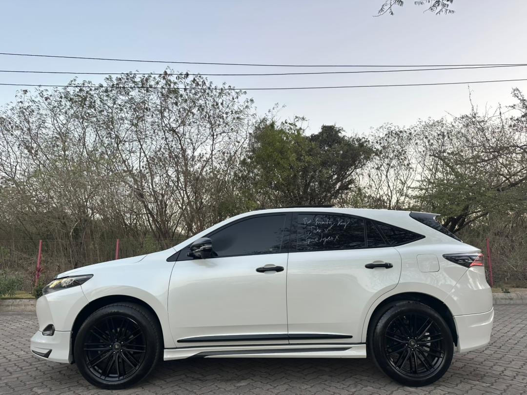 Toyota Harrier new thumbnail 8